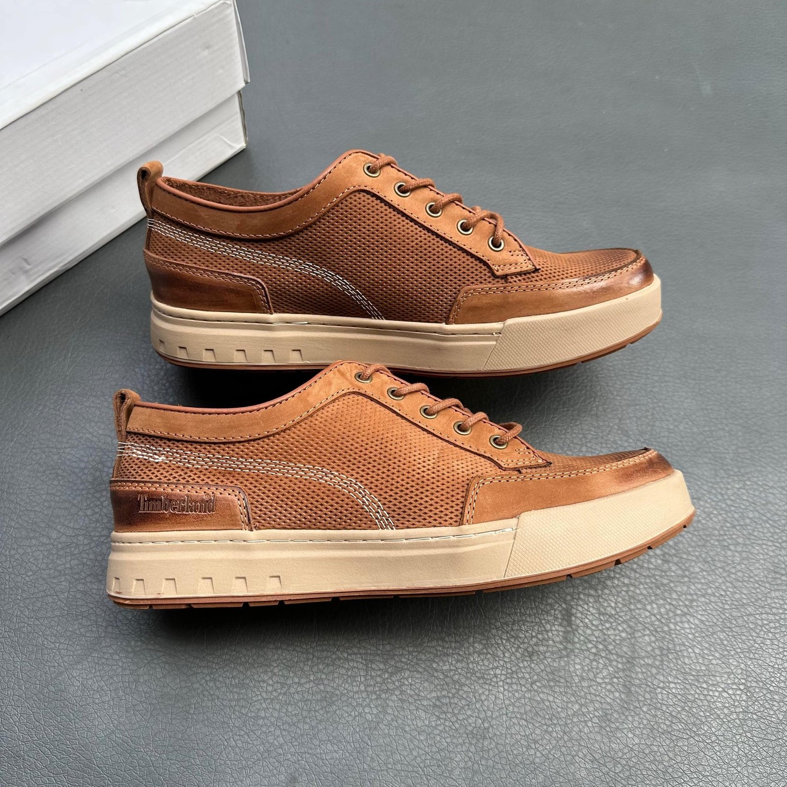 TL Monarch Urban Sneakers - Image 17