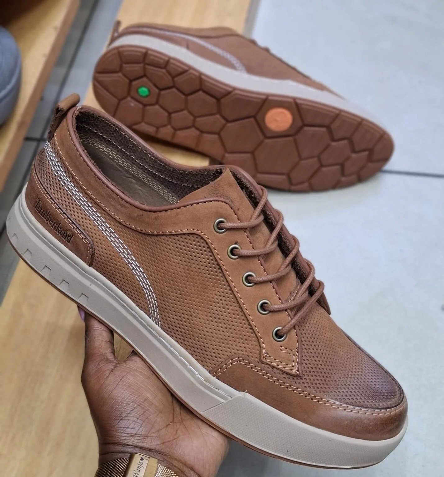 TL Monarch Urban Sneakers - Image 10