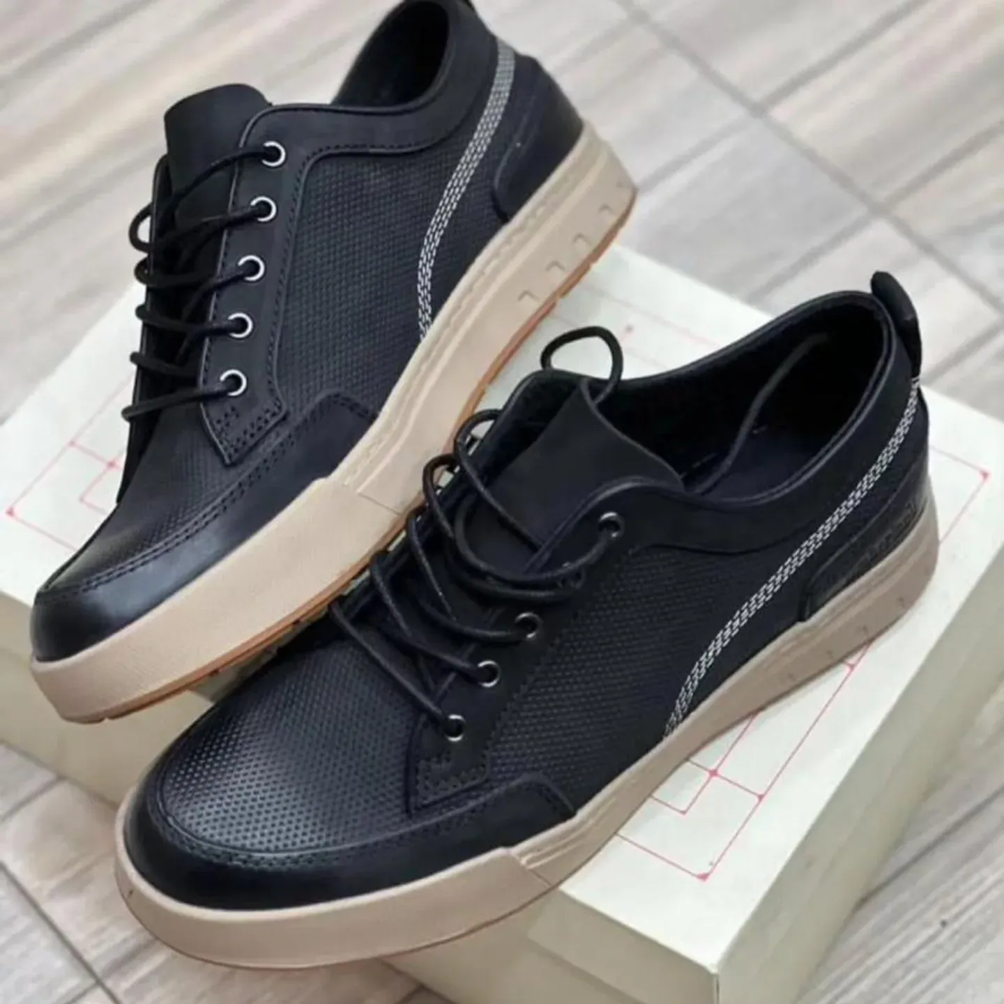 TL Monarch Urban Sneakers - Image 8