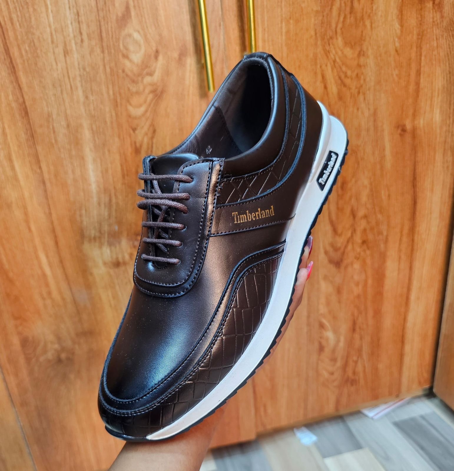 Executive Elite Sneakers - Image 13