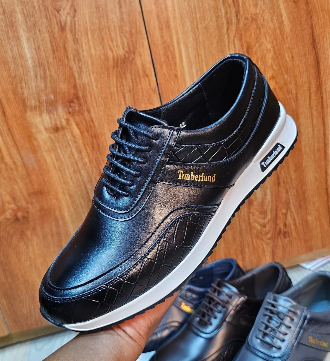 Executive Elite Sneakers - Image 10