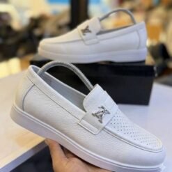 Men's Textured Leather Buckle Loafers