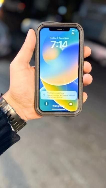 OtterBox Defender Series Pro Case for Apple iPhone Series - Black - Image 15