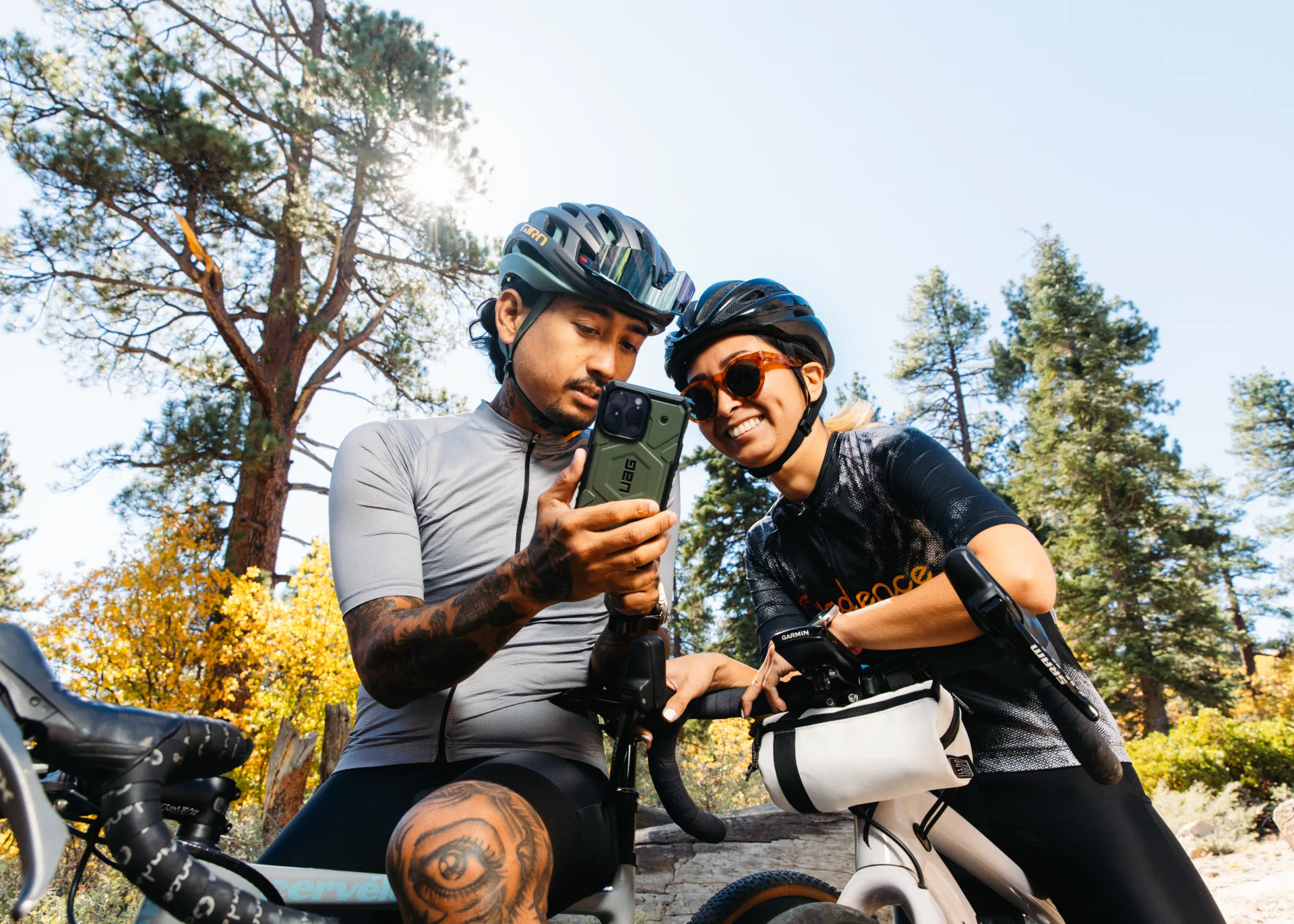 UAG Monarch Rugged Shockproof Dropproof Premium MagSafe Compatible Case Cover For iPhone 14 Series