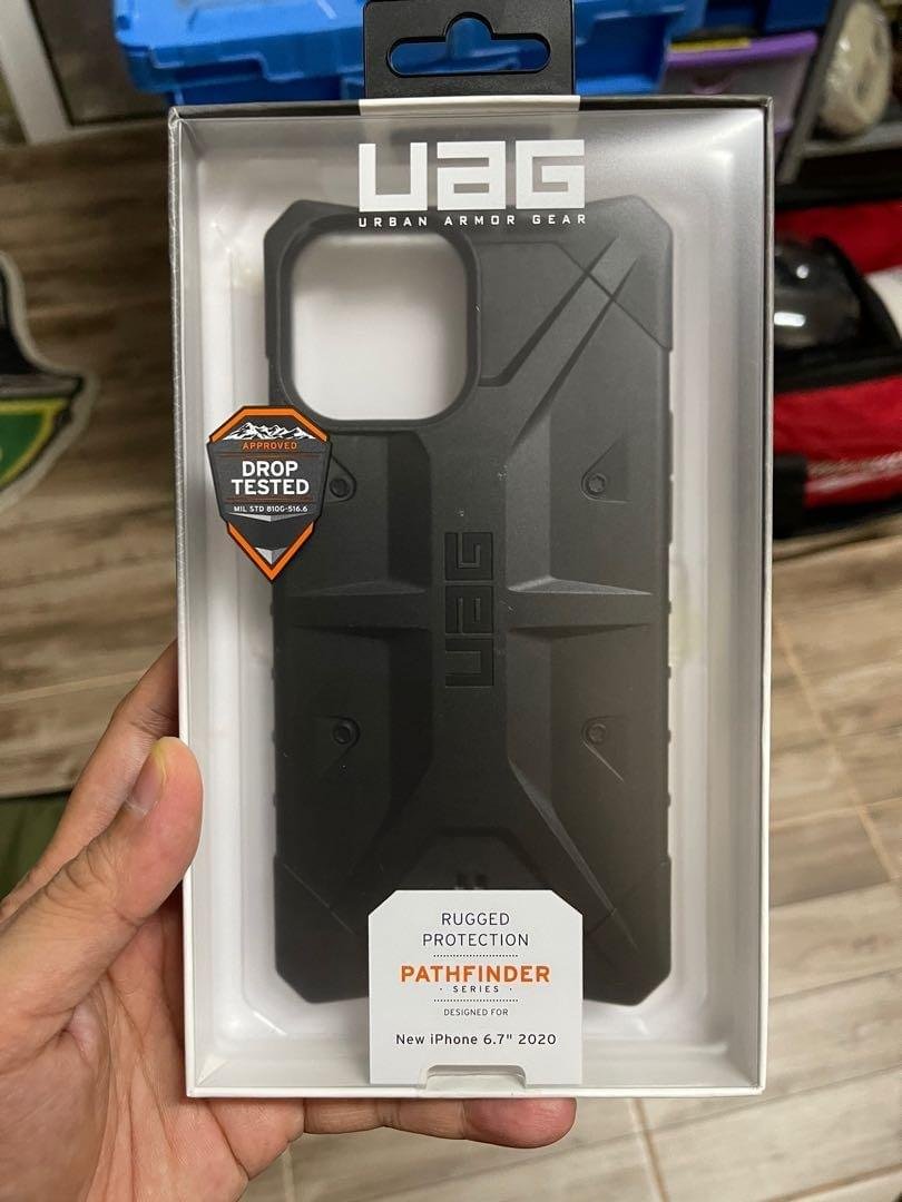 UAG Monarch Series iPhone 11  Series Case - Image 19